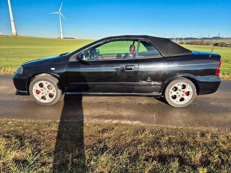 Gebraucht Opel Astra Cabriolet 200 PS (147 kW) 2003 Schwarz Cabrio