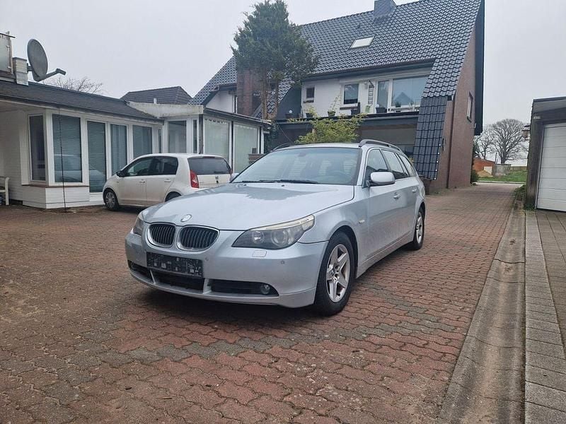 Silber Gebraucht 2006 BMW 525 Sport Line Kombi | 3.000 € (Superpreis) - Bild 1/2