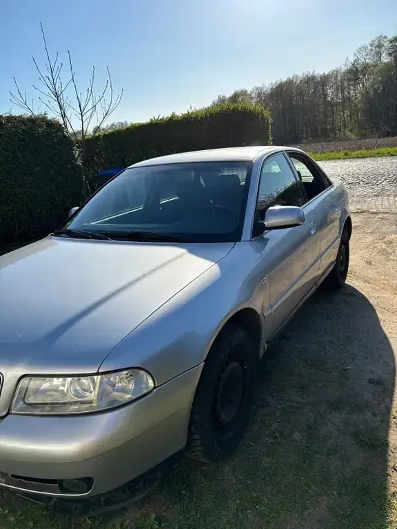 Gebraucht Audi A4 165 PS (121 kW) 1999 Silber Limousine