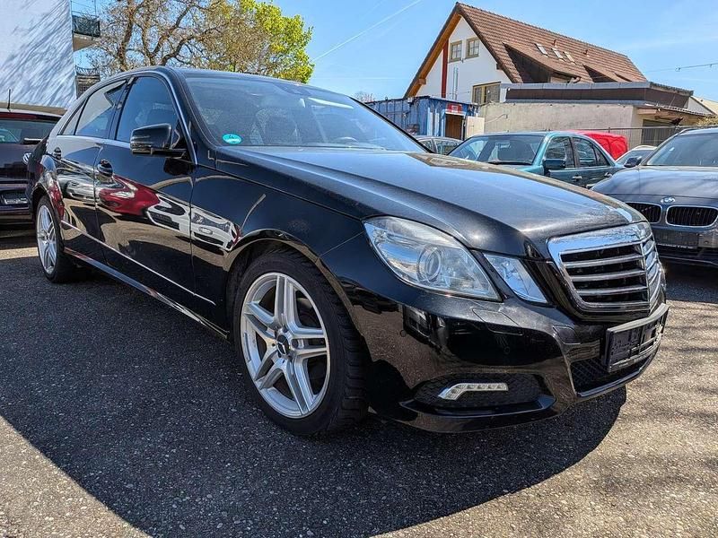 Gebraucht Mercedes E220 170 PS (125 kW) 2009 Obsidianschwarz  metalliclack Limousine