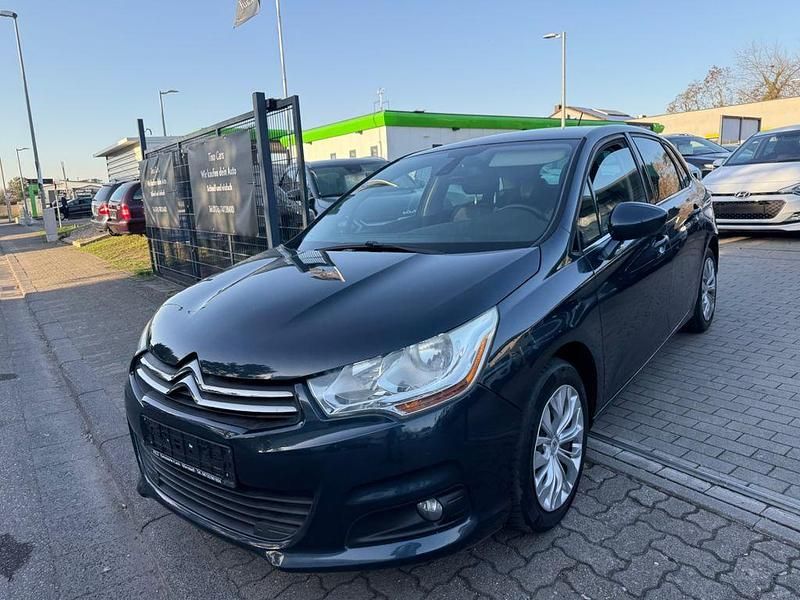 Gebraucht Citroën C4 SELECTION 111 PS (81 kW) 2011 Blau Limousine