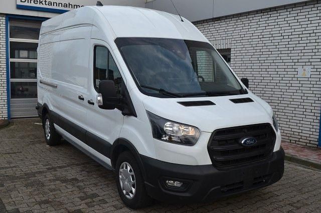 Gebraucht Ford Transit Trend 131 PS (96 kW) 2024 Weiß Limousine