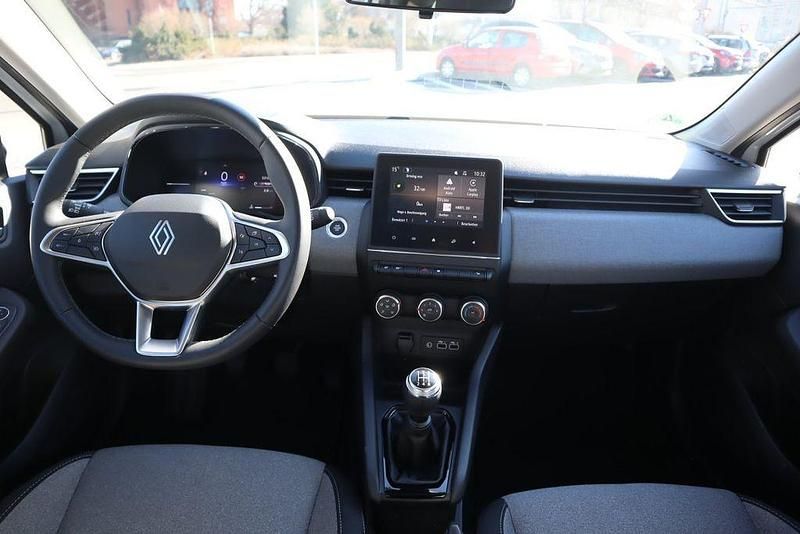 Gebraucht Renault Clio V Evolution 67 PS (49 kW) 2024 Weiß Limousine