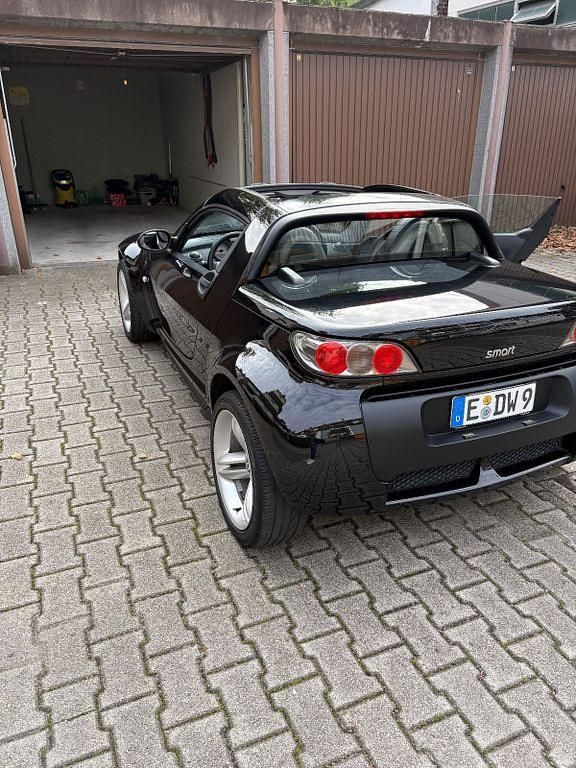 Schwarz Gebraucht 2003 Smart Roadster Cabrio | 5.850 € (Teuer) - Bild 1/4