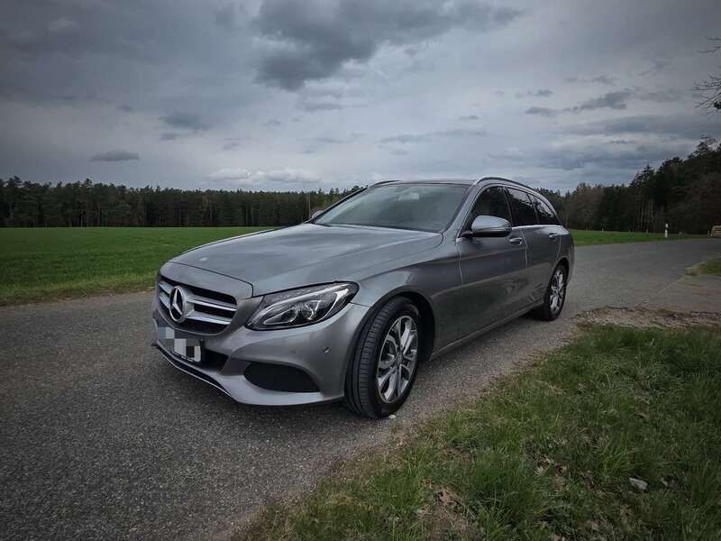 Grau Gebraucht 2015 Mercedes C220 Kombi | 14.400 € (Teuer) - Bild 1/4