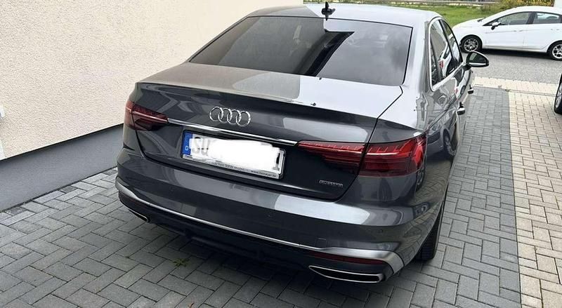 Gebraucht Audi A4 S-Line 204 PS (150 kW) 2022 Grau Limousine