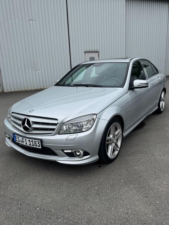 Silber Gebraucht 2009 Mercedes C350 Edition Limousine | 10.500 € (Fairer Preis) - Bild 1/4
