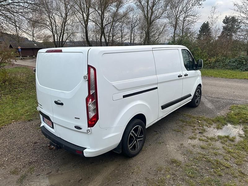 Gebraucht Ford Transit Custom 131 PS (96 kW) 2018 Weiß Van / Kleinbus