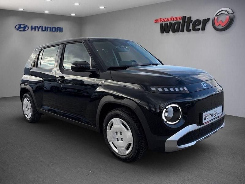 Gebraucht Hyundai Inster Select 85 kW (116 PS) 2025 Abyss black / mic Kleinwagen