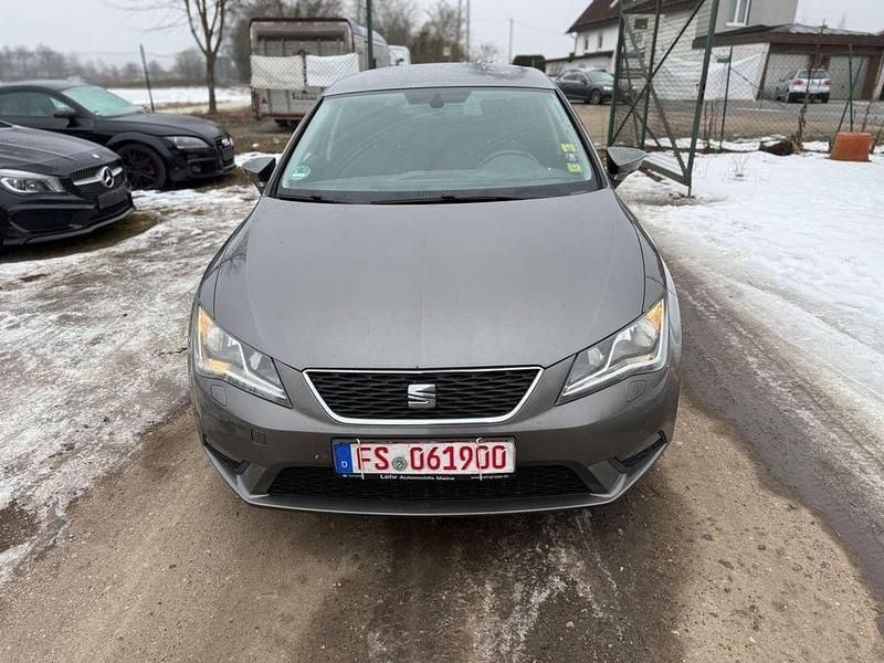 Gebraucht Seat Leon Style 105 PS (77 kW) 2014 Grau Limousine