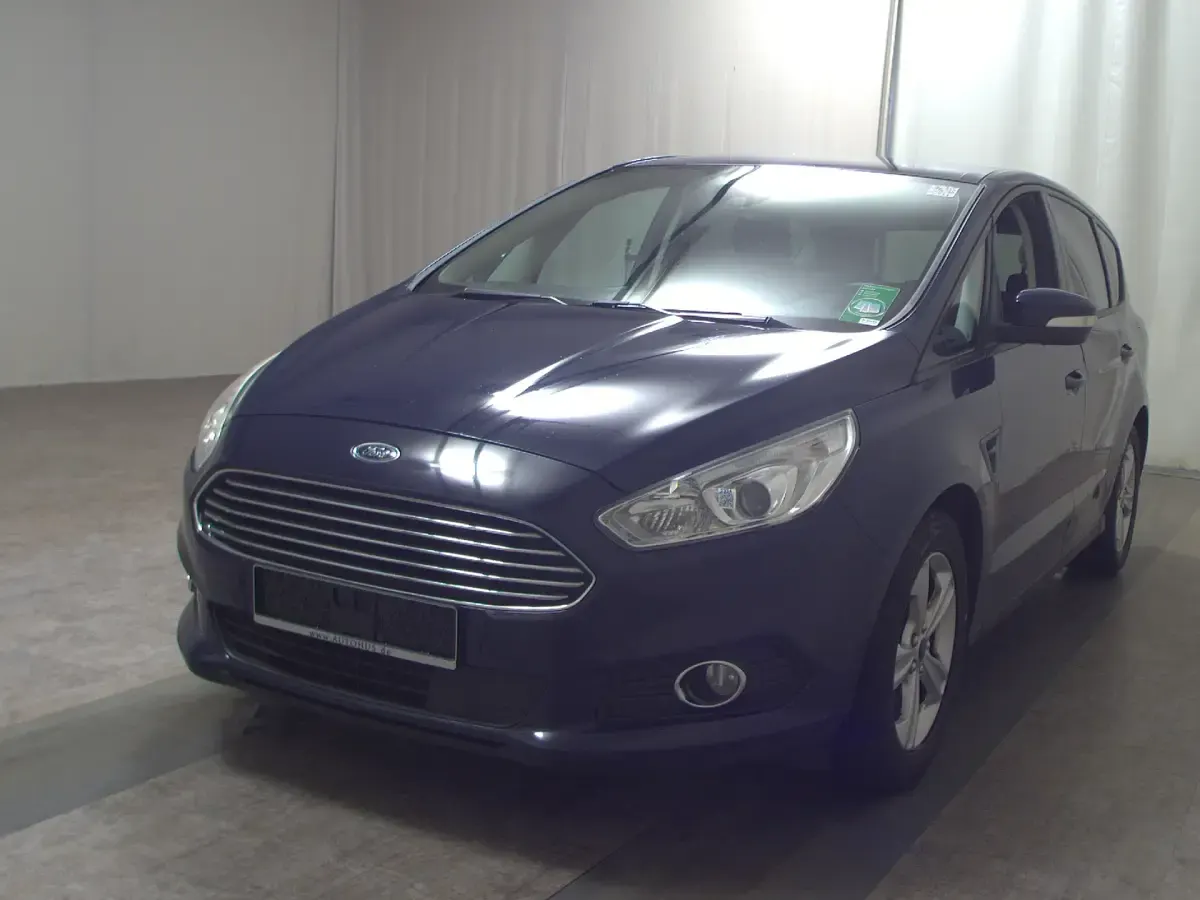 Używany Ford S-MAX Business Edition 150 KM (110 kW) 2016 Niebieski Minivan