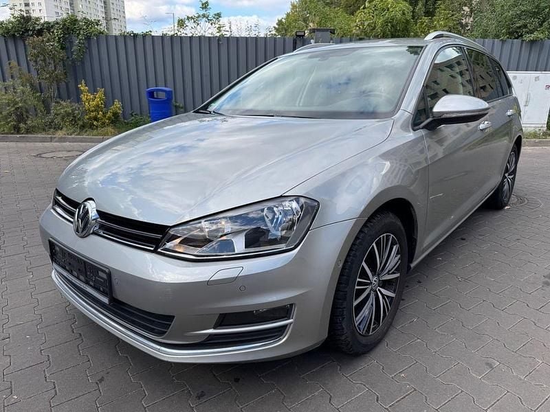 Silber Gebraucht 2016 VW Golf VII Allstar Kombi | 15.999 € (Fairer Preis) - Bild 1/4