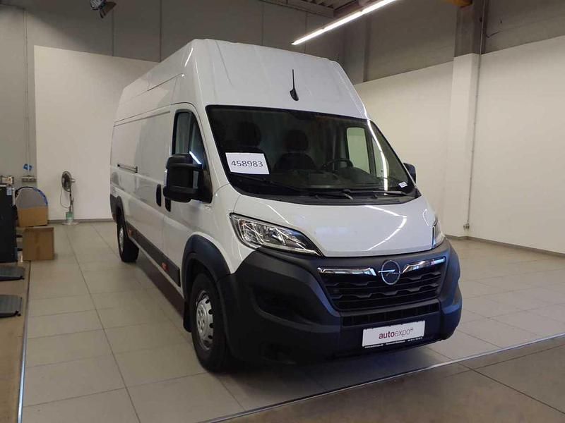 Casablancaweiß Gebraucht 2023 Opel Movano S Van | 24.690 € (Guter Preis) - Bild 1/4