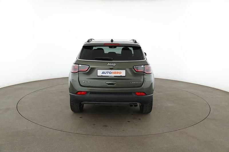 Gebraucht Jeep Compass Limited 140 PS (102 kW) 2018 Grün SUV