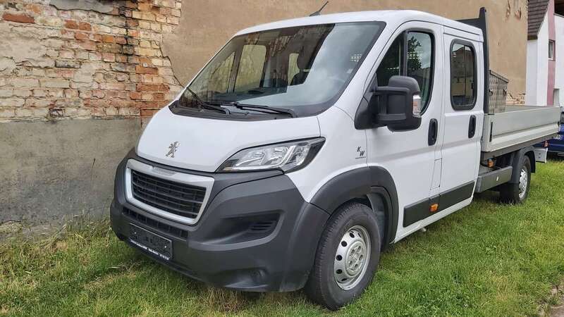Weiß Gebraucht 2022 Peugeot Boxer Van | 20.790 € (Guter Preis) - Bild 1/4