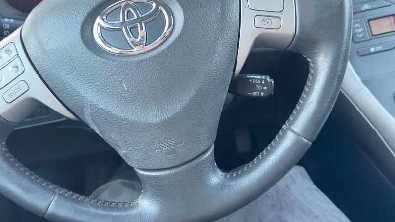 Gebraucht Toyota Auris 170 PS (125 kW) 2008 Silber Kleinwagen