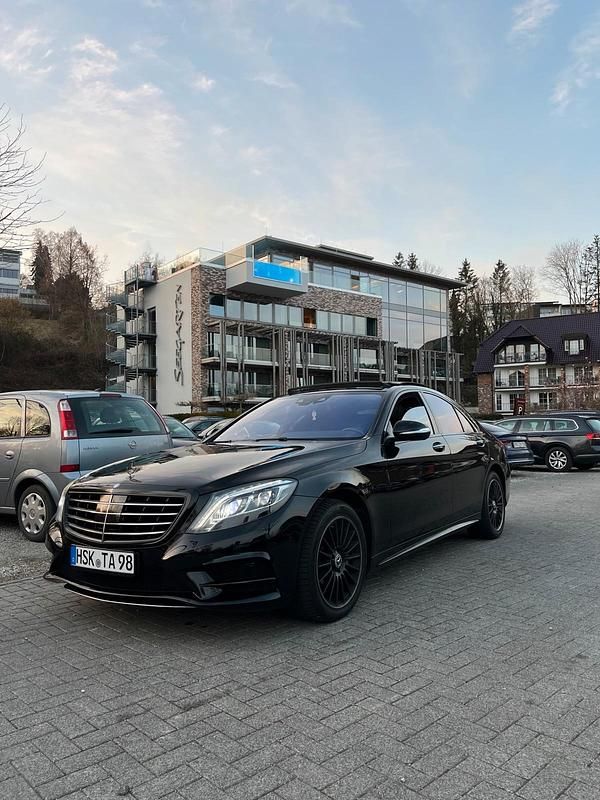 Schwarz Gebraucht 2015 Mercedes S350 AMG line Plus Limousine | 33.499 € (Superpreis) - Bild 1/4