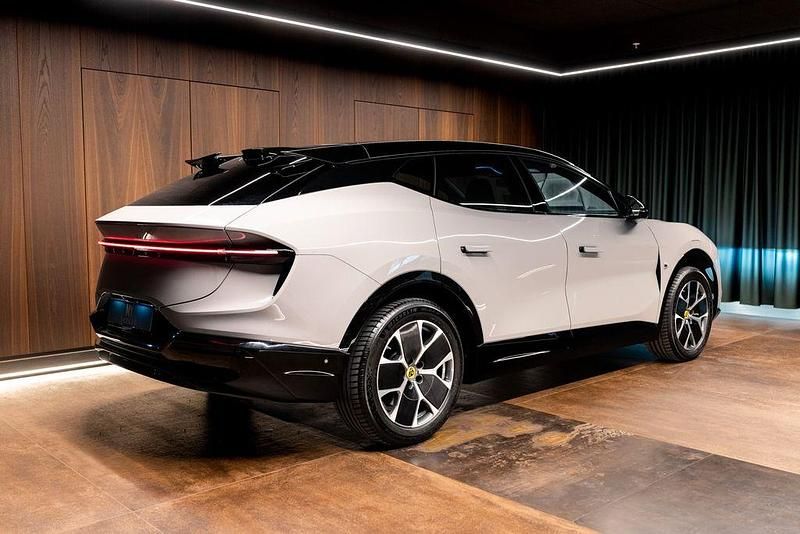 Gebraucht Lotus Eletre 450 kW (612 PS) 2024 Grau SUV
