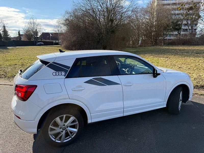 Gebraucht Audi Q2 Sport 150 PS (110 kW) 2019 Weiß SUV