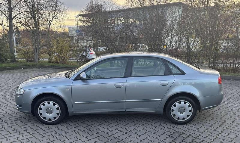 Gebraucht Audi A4 131 PS (96 kW) 2006 Silber Limousine