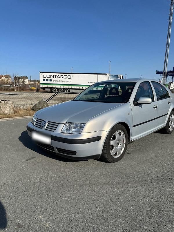 Gebraucht VW Bora 75 PS (55 kW) 2001 Silber Limousine