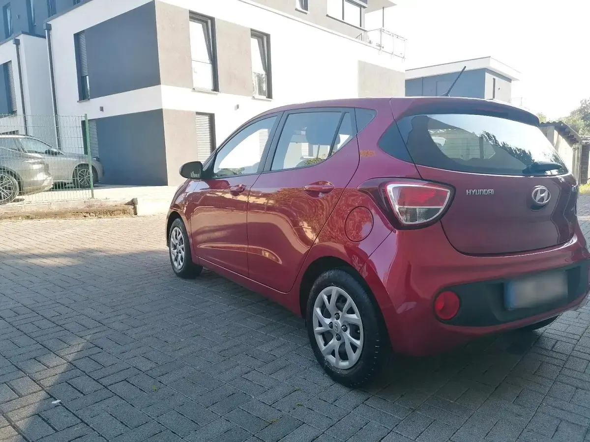 Gebraucht Hyundai i10 67 PS (49 kW) 2017 Rot Kleinwagen