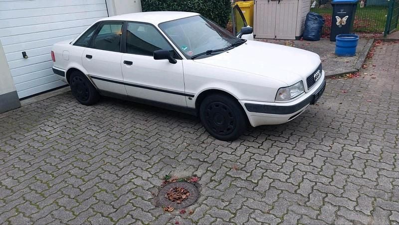 Weiß Gebraucht 1994 Audi 80 Limousine | 1.000 € - Bild 1/4