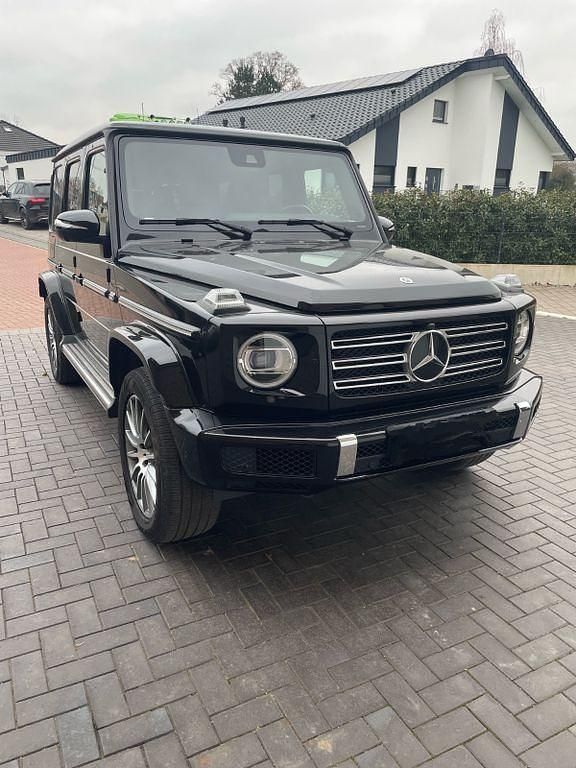 Schwarz Gebraucht 2020 Mercedes G350 SUV | 88.000 € (Teuer) - Bild 1/4