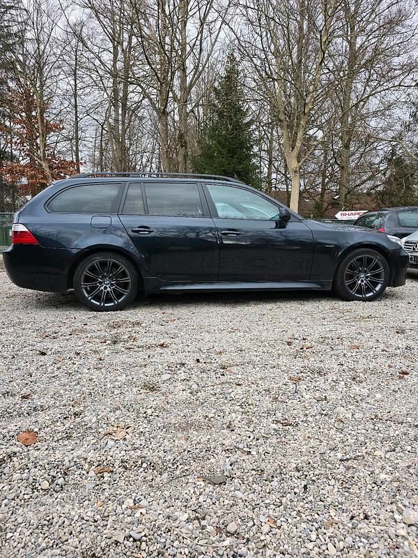 Schwarz Gebraucht 2005 BMW 535 Kombi | 5.995 € (Fairer Preis) - Bild 1/4