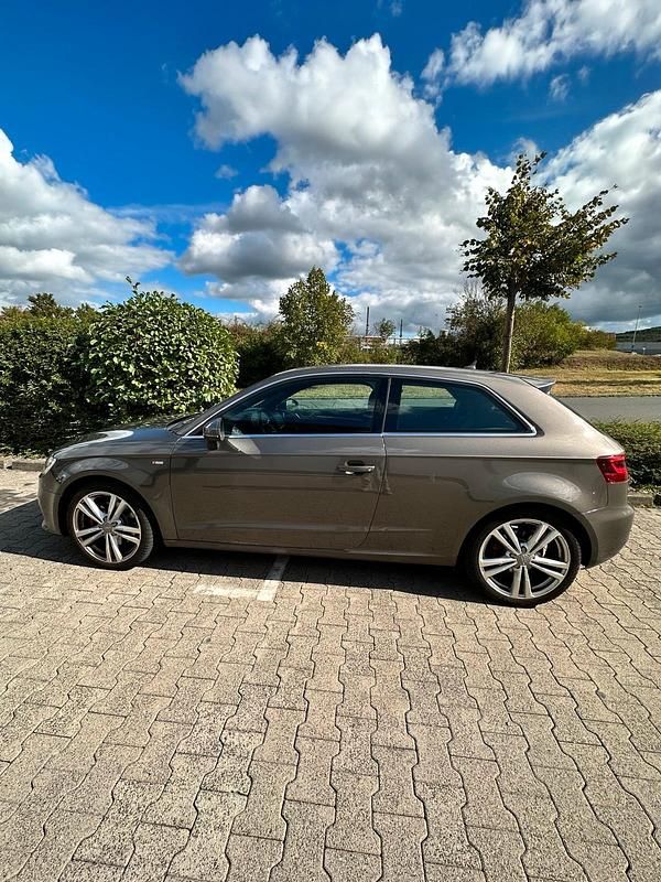 Gebraucht Audi A3 180 PS (132 kW) 2011 Grau Kleinwagen