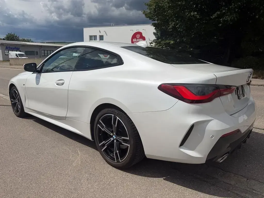 Gebraucht BMW 420 Coupé M Sport 184 PS (135 kW) 2021 Mineralweiss Coupé
