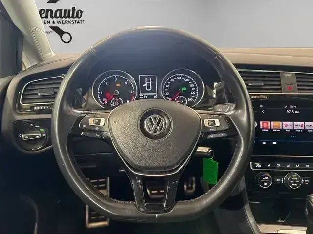 Gebraucht VW Golf VII IQ Drive 150 PS (110 kW) 2019 Weiß Kombi