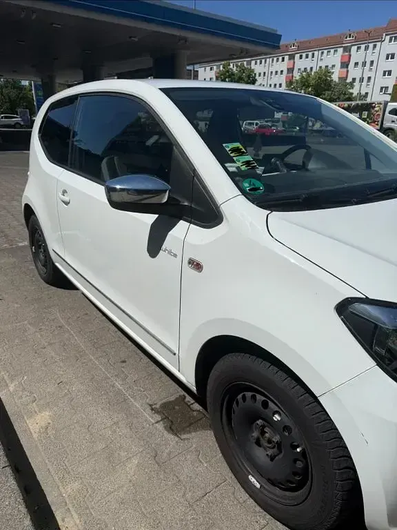 Gebraucht VW up! high up! 60 PS (44 kW) 2012 Weiß Kleinwagen