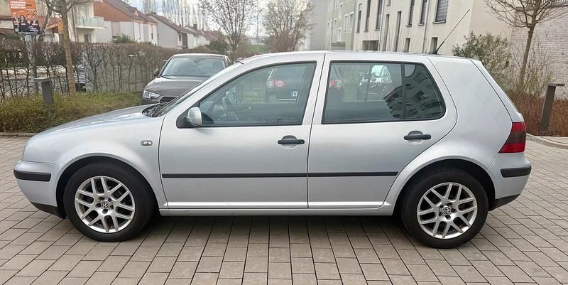 Gebraucht VW Golf IV 101 PS (74 kW) 1998 Silber Kleinwagen