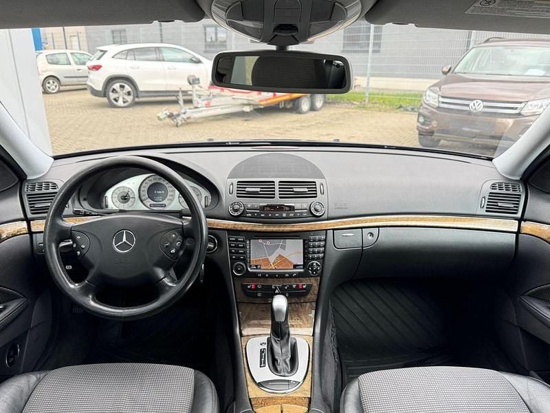 Gebraucht Mercedes E320 224 PS (164 kW) 2006 Blau Kombi