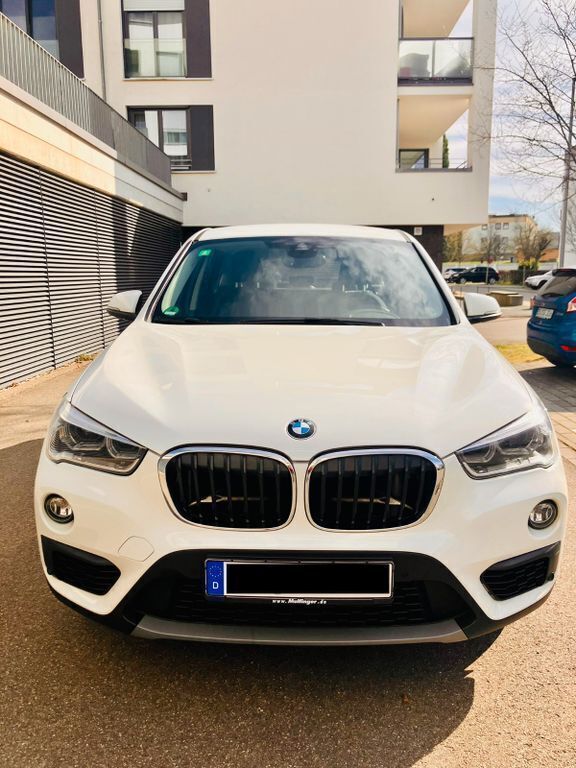 Weiß Gebraucht 2017 BMW X1 Advantage SUV | 21.000 € (Teuer) - Bild 1/4