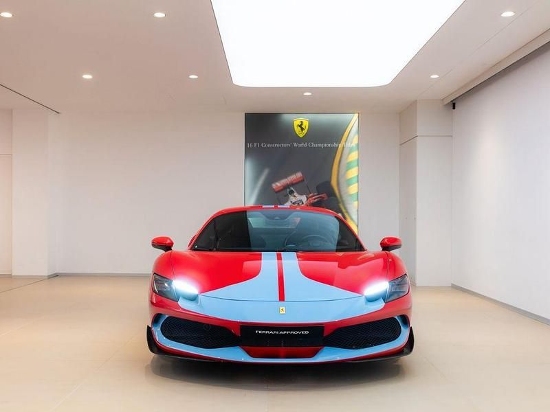 Gebraucht Ferrari 296 2022 Rot Cabrio