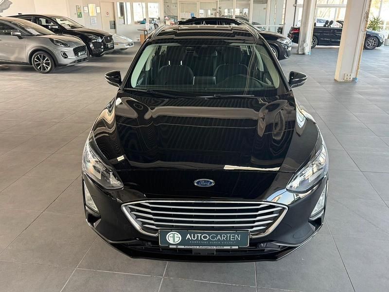 Gebraucht Ford Focus Cool & Connect 125 PS (91 kW) 2020 Schwarz Kombi