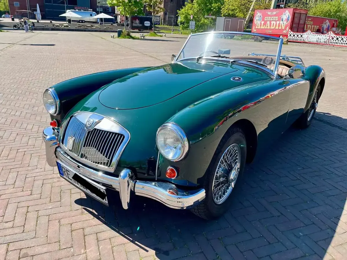 Używany MG MGA 74 KM (54 kW) 1957 Zielony Kabriolet