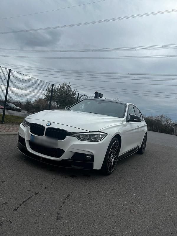 Weiß Gebraucht 2018 BMW 340 M Performance Limousine | 27.500 € (Guter Preis) - Bild 1/4