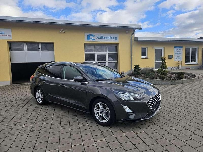 Gebraucht Ford Focus 120 PS (88 kW) 2020 Grau Kombi
