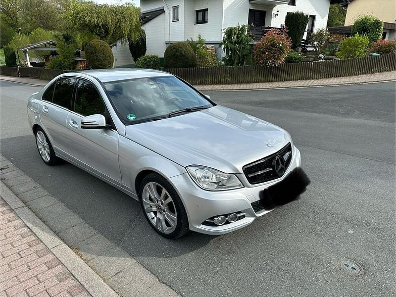 Gebraucht Mercedes C250 Elegance 204 PS (150 kW) 2013 Grau Limousine