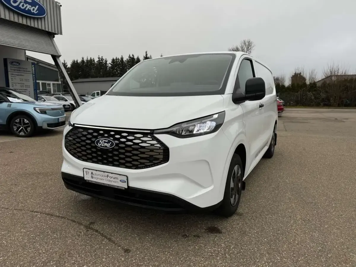 Usata Ford Transit 160 kW (218 CV) 2025 Bianco Berlina