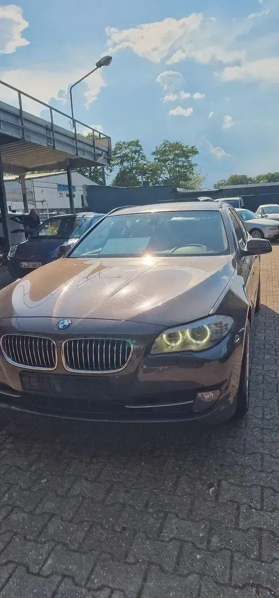 Gebraucht BMW 525 Performance 218 PS (160 kW) 2012 Braun Kombi