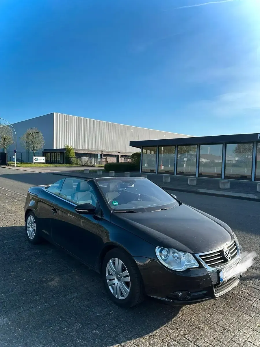 Second-hand VW Eos 140 CP (102 kW) 2009 Negru Cabrio