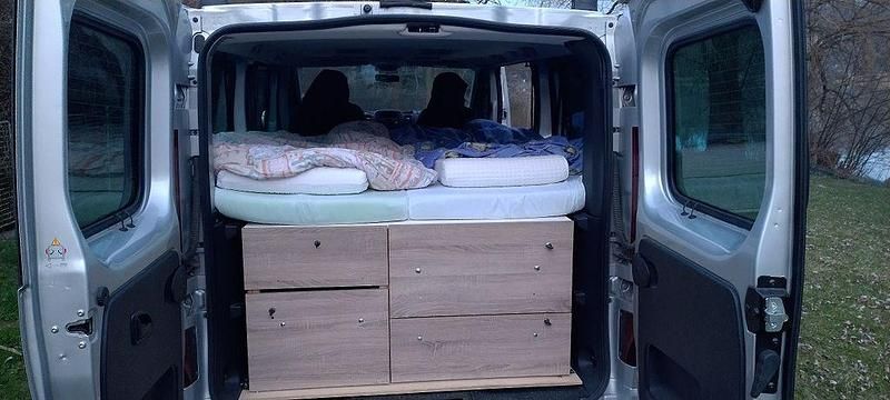 Gebraucht Opel Vivaro 145 PS (106 kW) 2017 Silber Van / Kleinbus