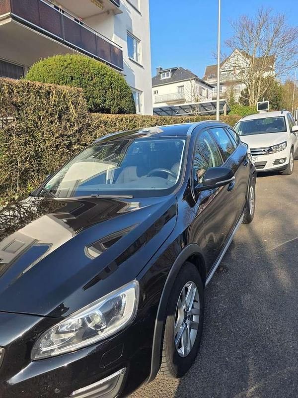 Gebraucht Volvo V60 CC 150 PS (110 kW) 2017 Schwarz Kombi