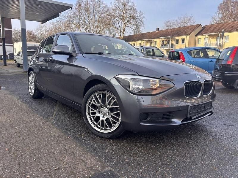 Gebraucht BMW 118 Urban Line 170 PS (125 kW) 2012 Schwarz Kleinwagen