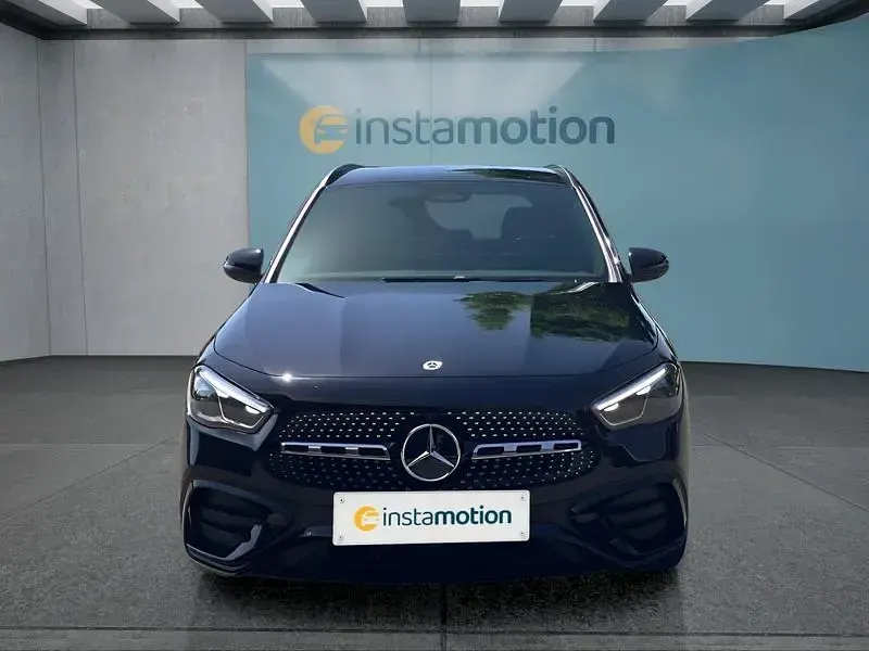Gebraucht Mercedes GLA220 190 PS (139 kW) 2026 Schwarz SUV