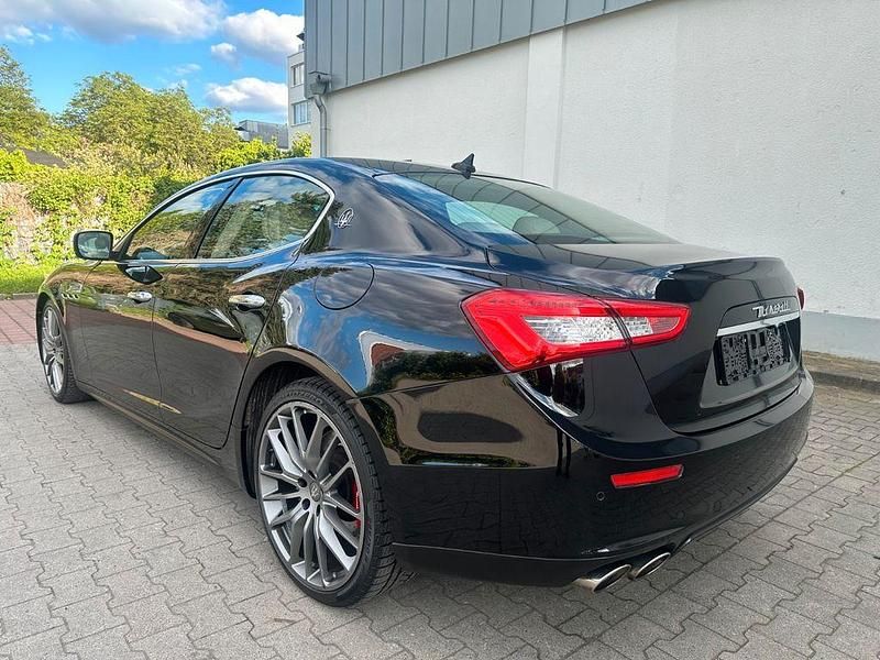 Gebraucht Maserati Ghibli 275 PS (202 kW) 2014 Blau Limousine